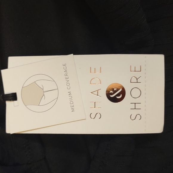 Shade & Shore Ribbed Cut Out One Piece Swimsuit Black - Picture 9 of 11